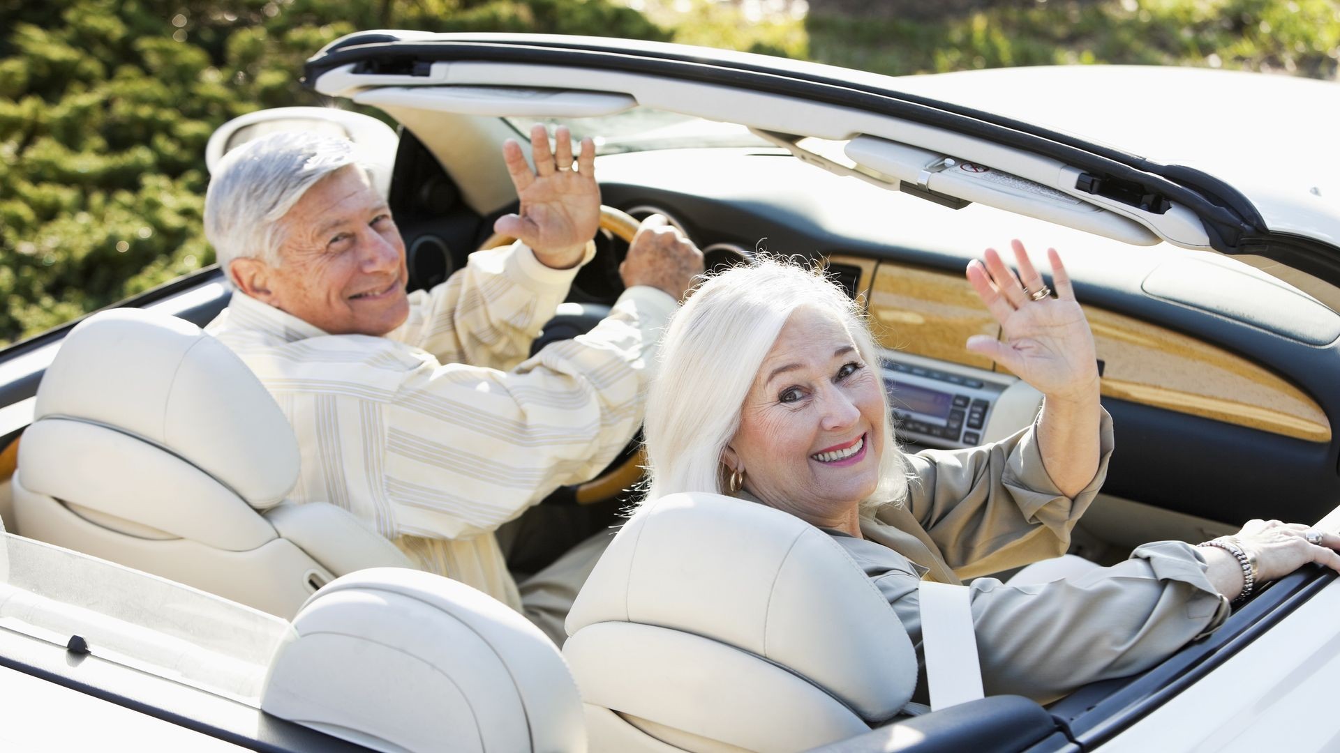 Аренда автомобиля для пожилых людей: советы для комфортного путешествия
